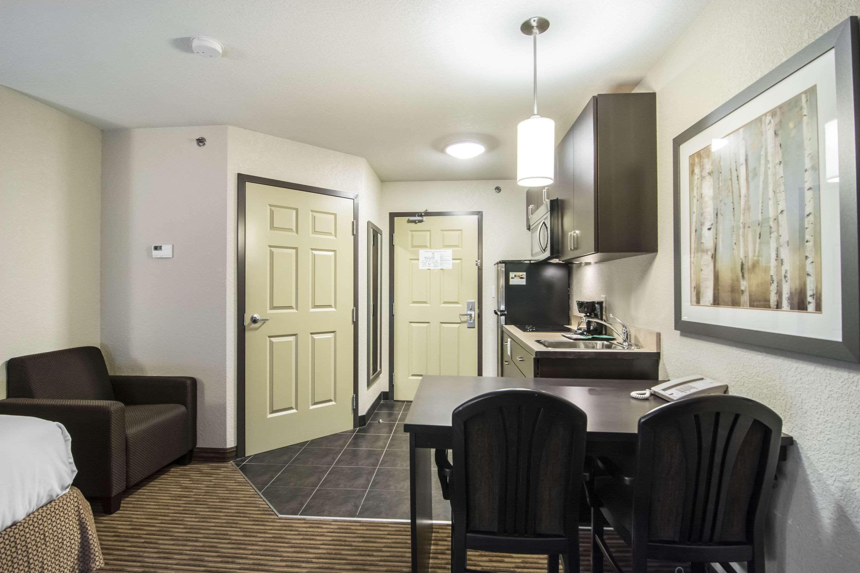 Quality Inn & Suites Thompson Kültér fotó