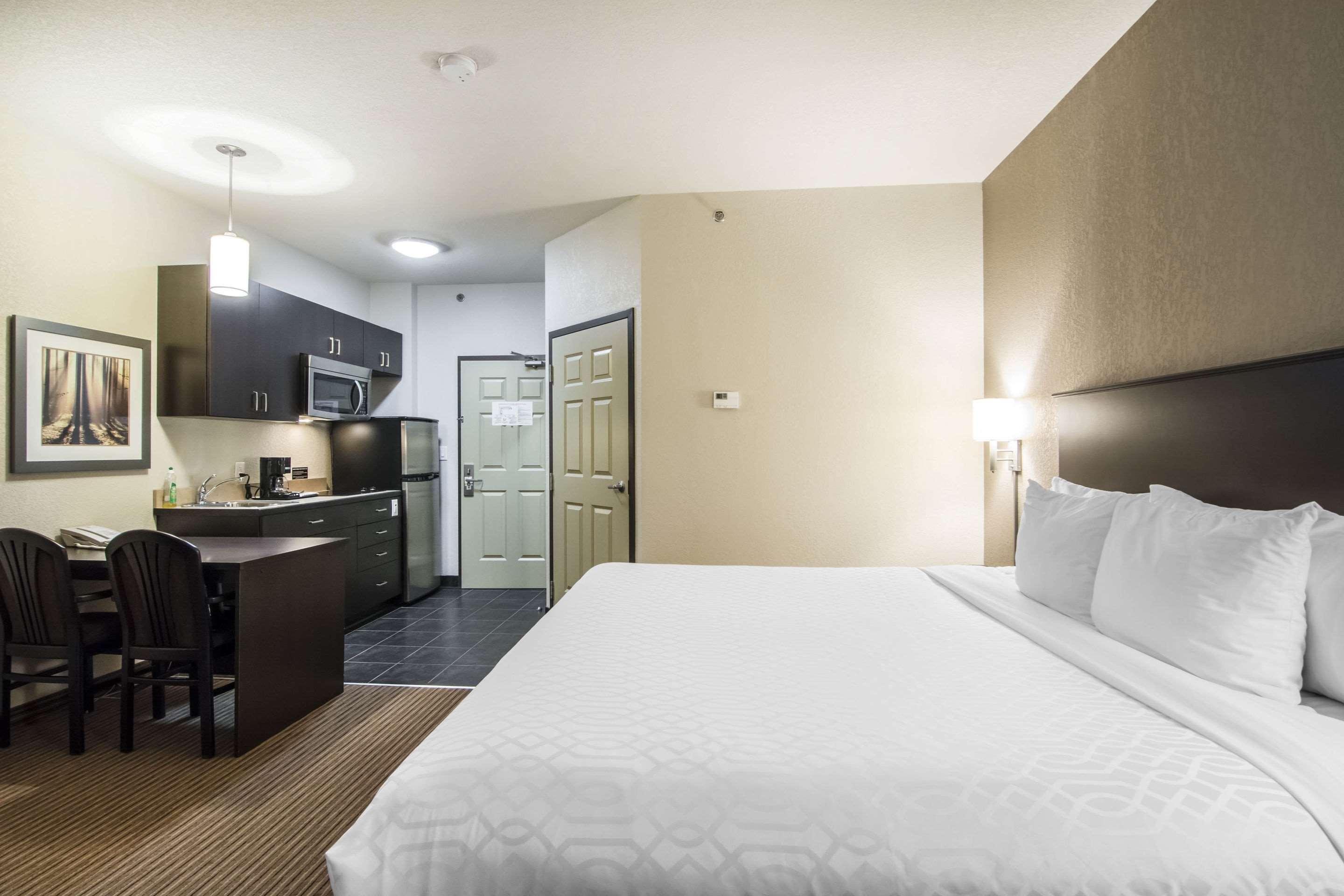 Quality Inn & Suites Thompson Kültér fotó
